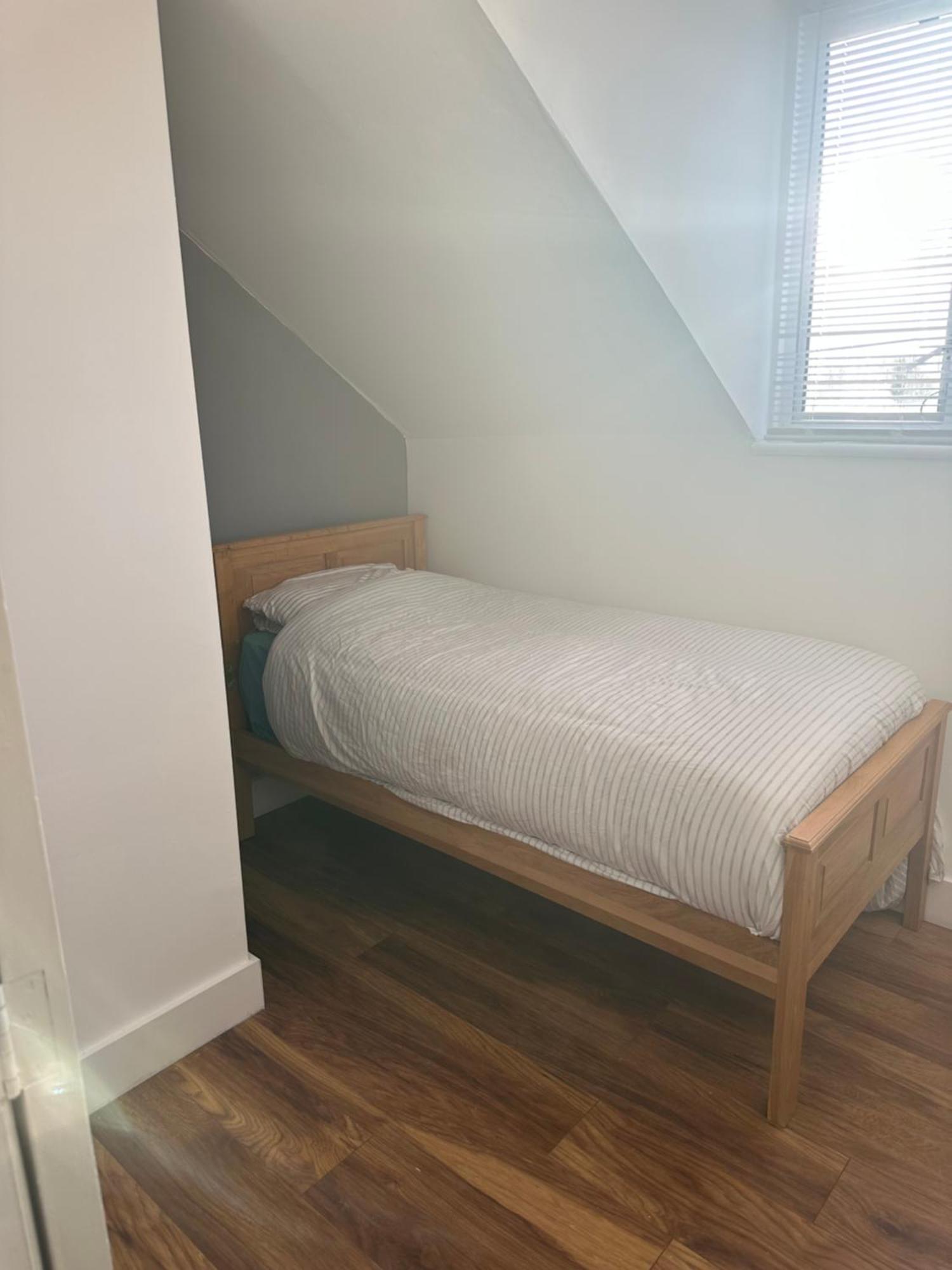 Pure Edge Beach Guest House With Sea View Херн Бей Екстериор снимка