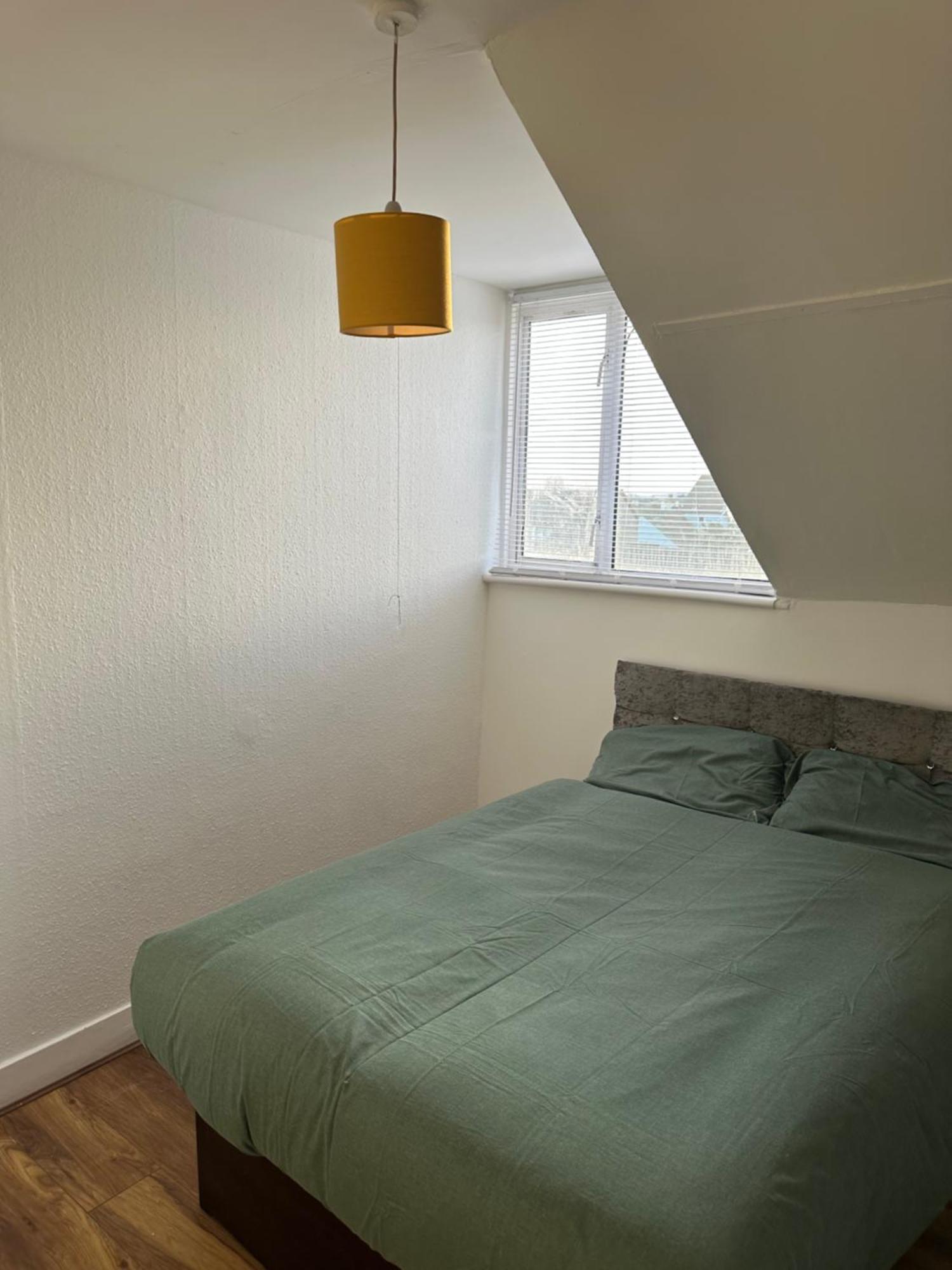 Pure Edge Beach Guest House With Sea View Херн Бей Екстериор снимка